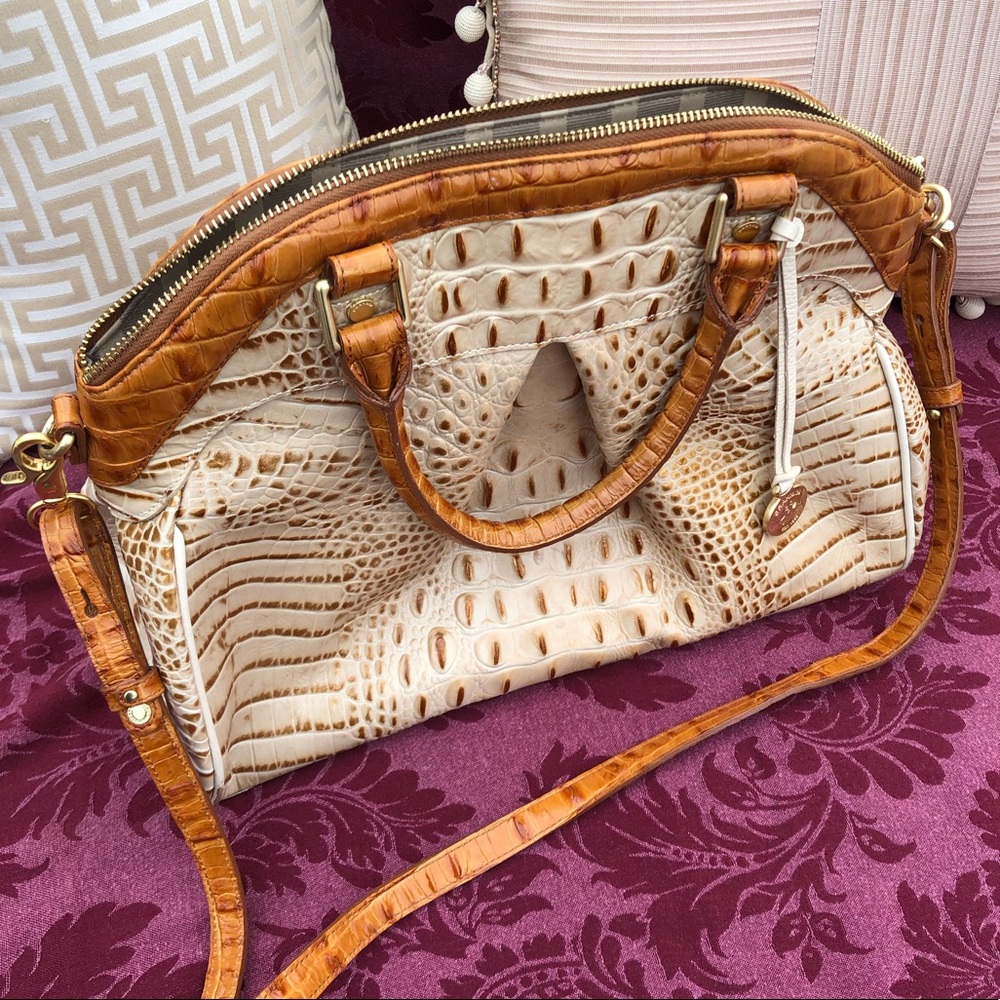 Brahmin purse with shoulder strap. Never used.